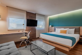 City Express Suites Queretaro