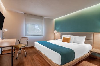 City Express Suites Queretaro