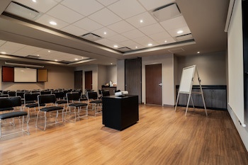 City Express Suites Queretaro