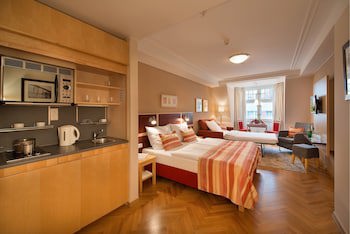 Ea Hotel Julis