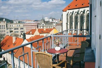 Ea Hotel Julis