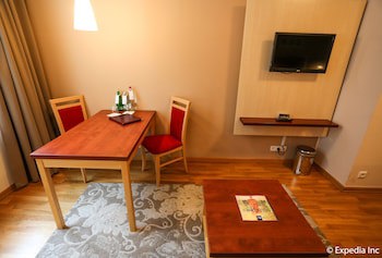 Ea Hotel Julis