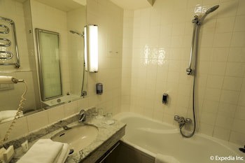 Ea Hotel Julis