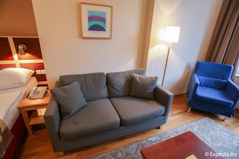 Ea Hotel Julis