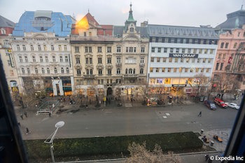 Ea Hotel Julis