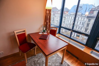 Ea Hotel Julis