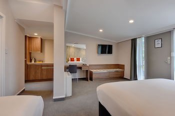 Croydon Lodge Hotel
