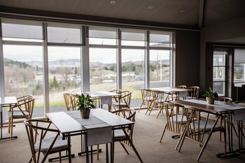 The Hill Hotel At Fludir