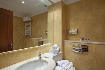 Holiday Inn Cagliari by IHG galeri fotoğrafı