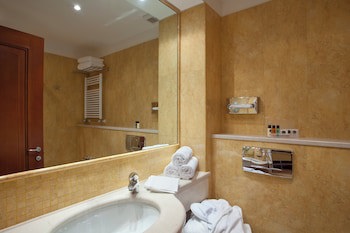 Holiday Inn Cagliari by IHG galeri fotoğrafı