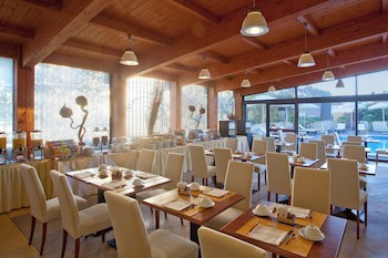 Holiday Inn Cagliari by IHG galeri fotoğrafı