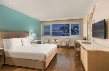 Taal Vista Hotel