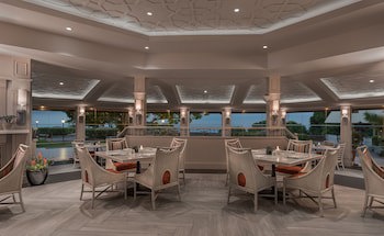 Taal Vista Hotel
