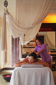 Taal Vista Hotel