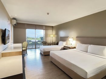 Taal Vista Hotel