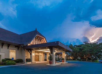 Taal Vista Hotel