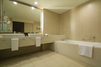 Taal Vista Hotel