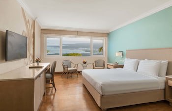 Taal Vista Hotel