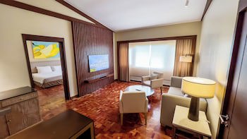 Taal Vista Hotel