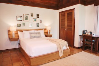 Hidden Valley Wilderness Lodge