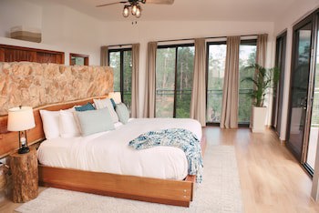 Hidden Valley Wilderness Lodge