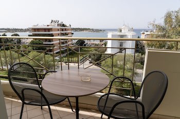 Four Seasons Hotel