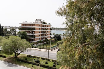 Four Seasons Hotel