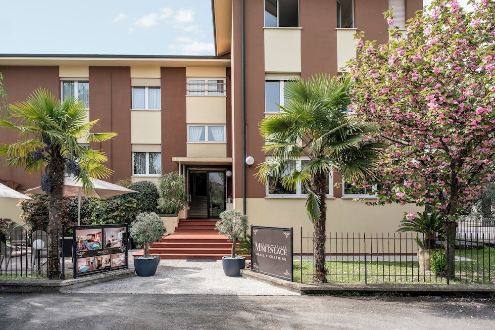 Hotel Mini Palace Country House (Adults Only)