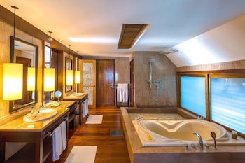 The St. Regis Bora Bora Resort