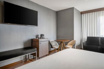 Ac Hotel Alicante By Marriott