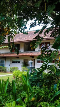 Albrook Inn
