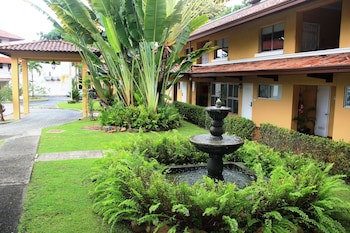 Albrook Inn