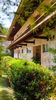 Albrook Inn