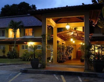 Albrook Inn