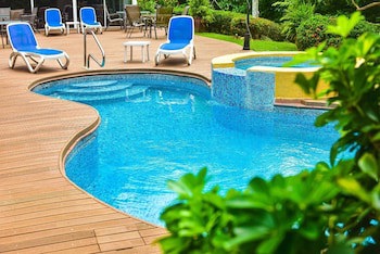 Albrook Inn