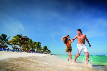 Bluebay Grand Esmeralda All Inclusive