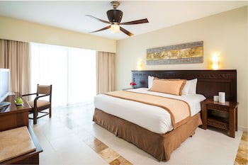 Bluebay Grand Esmeralda All Inclusive