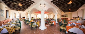 Bluebay Grand Esmeralda All Inclusive
