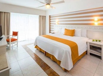 Bluebay Grand Esmeralda All Inclusive