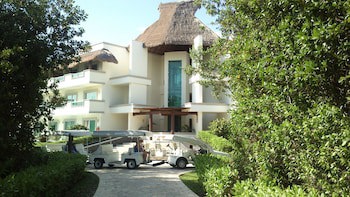 Bluebay Grand Esmeralda All Inclusive