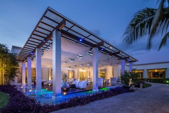 Bluebay Grand Esmeralda All Inclusive