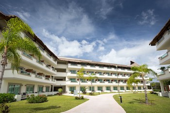 Bluebay Grand Esmeralda All Inclusive