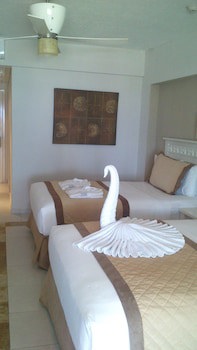 Bluebay Grand Esmeralda All Inclusive