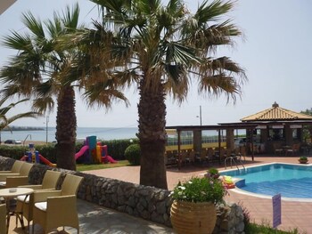 Oasis Hotel Kyparissia galeri fotoğrafı