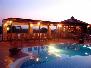 Oasis Hotel Kyparissia galeri fotoğrafı