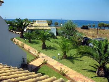 Oasis Hotel Kyparissia fotoğrafı