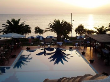 Oasis Hotel Kyparissia galeri fotoğrafı
