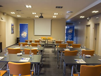 Ea Hotel Crystal Palace