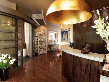 Ea Hotel Crystal Palace