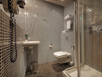 Ea Hotel Crystal Palace